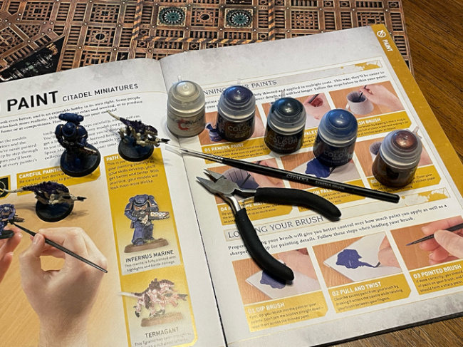 Citadel Warhammer 40k Paints and Tools - Guardian Games