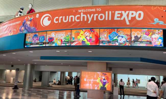 ✓ Crunchyroll Expo